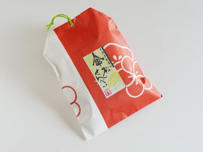 寶月堂 傘松せんべい外装