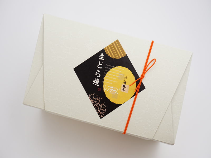 胡蝶庵 生どら焼き レアチーズ 外装