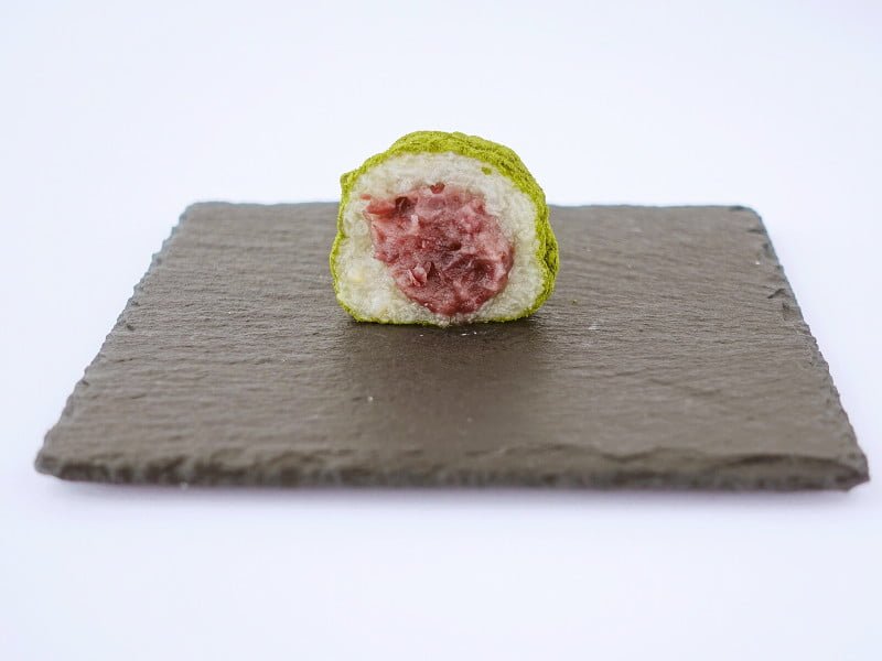 森のおはぎ 抹茶きなこ雑穀もち 断面