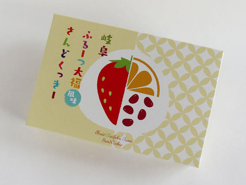 岐阜フルーツ大福風味サンドクッキーの外箱写真