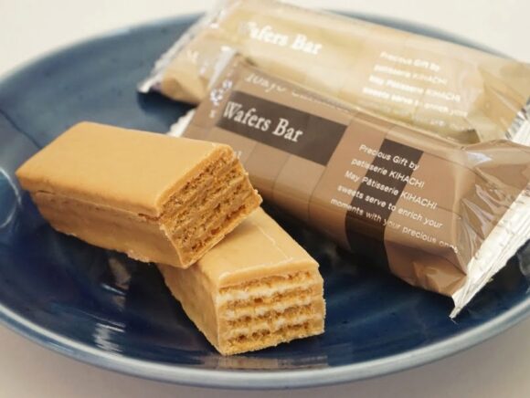 パティスリーキハチ 東京キャラメルウエハースバー中身