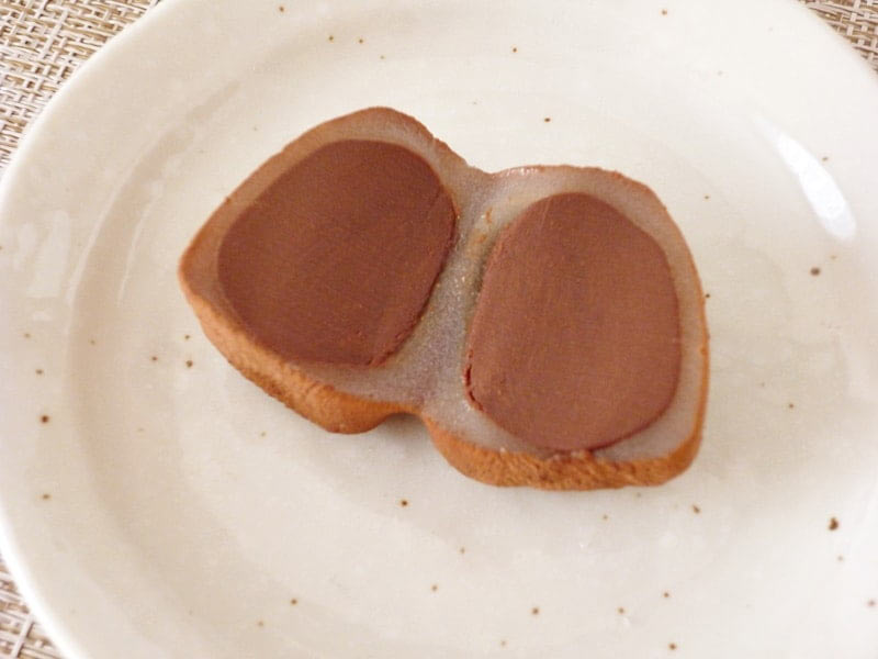 広栄堂ショコラ大福　大福の中身