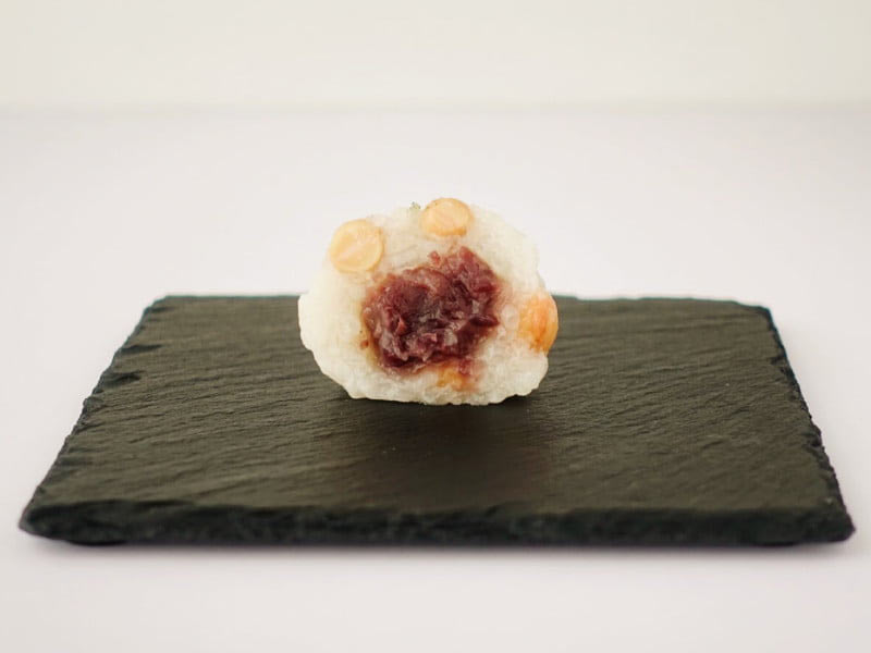 森のおはぎ 大豆ごろごろもち 断面