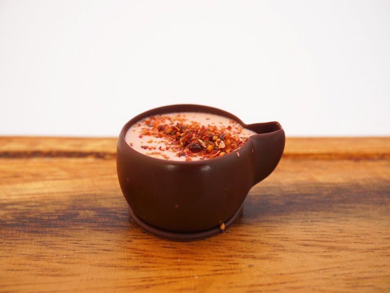 プラリベル　カフェショコラ　ラズベリー風味のビターガナッシュ