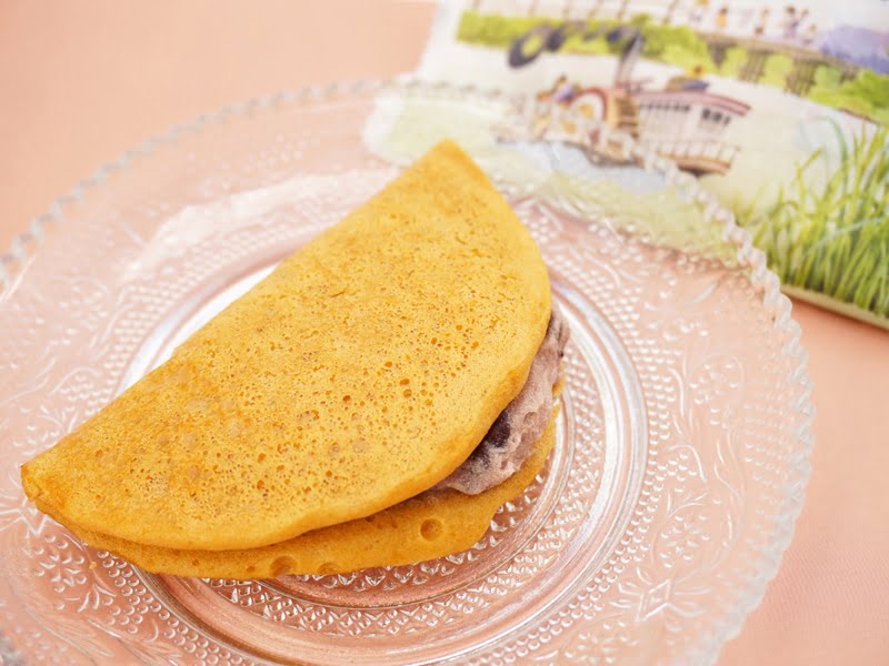 菜菓亭 河川蒸気小豆クリーム 中身の写真