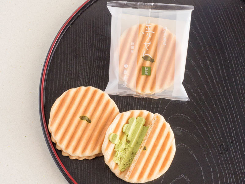 敷島堂 夢せん 中身(抹茶)