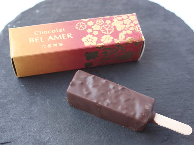 スティックショコラアーモンドクランチビター中身写真