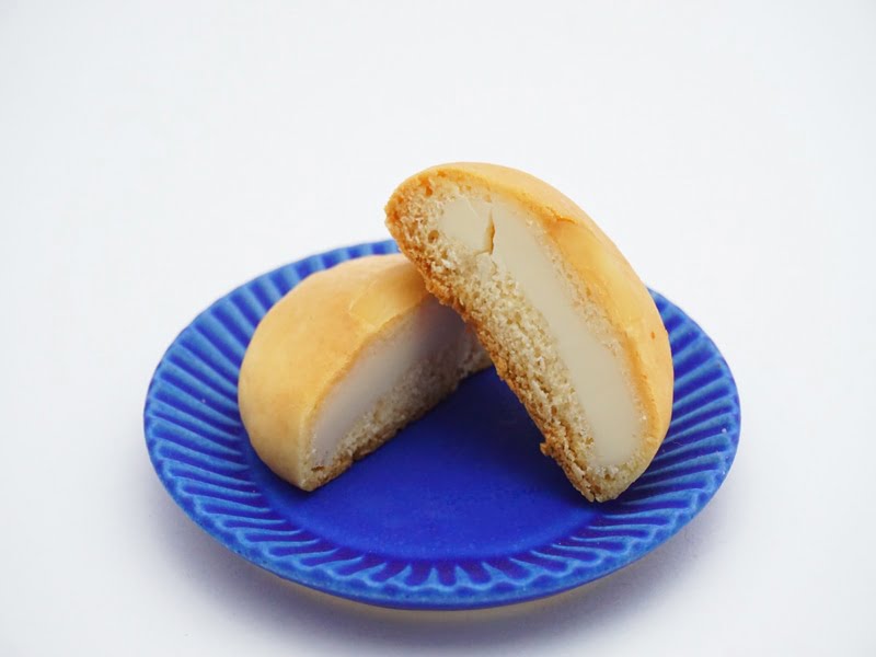 あずさ堂 チーズ満月 断面