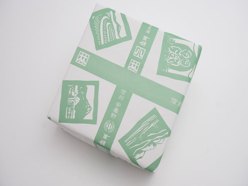 あずさ堂　かぼちゃパイ　外装