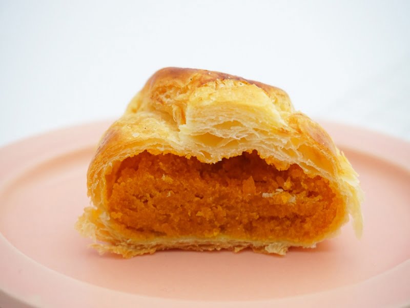 あずさ堂　かぼちゃパイ　断面