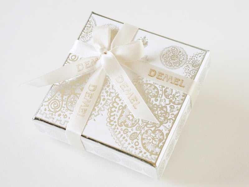 デメル ショコラーデターラー外装