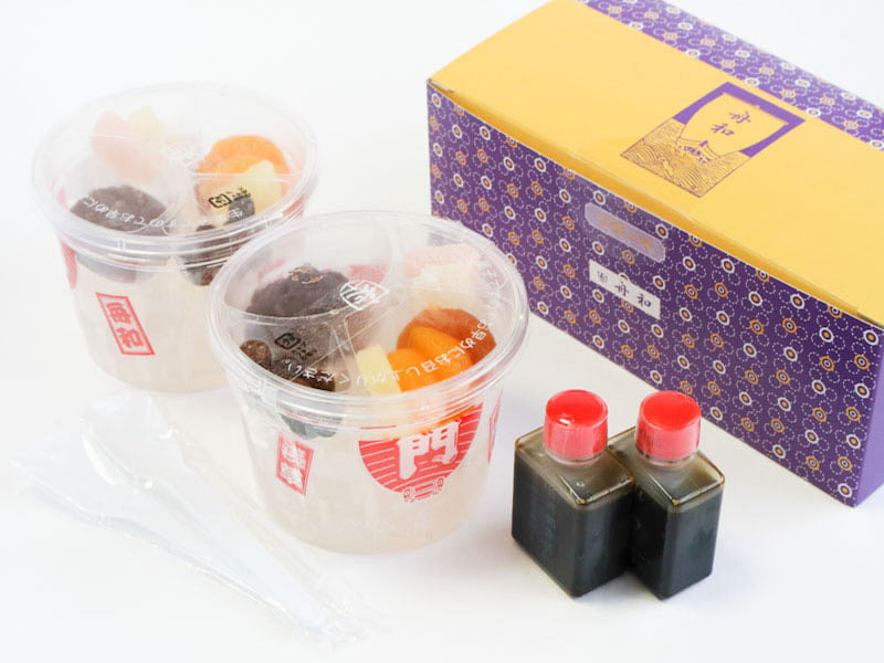 舟和 あんみつ 箱から出したところ