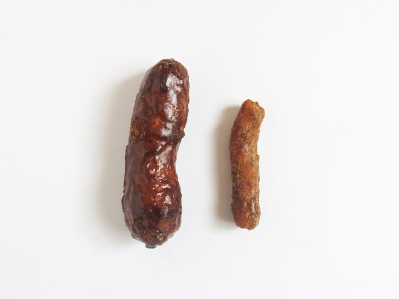 極太 かりんとう 黒 黒糖かりんとうと比べた写真