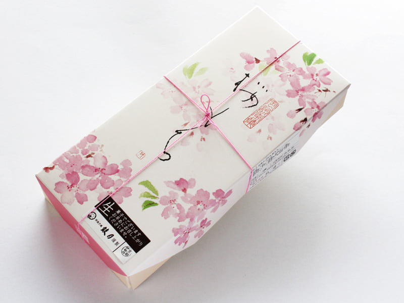 鼓月 桜もち 外装