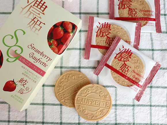 濃姫いちごゴーフレットを開封した写真
