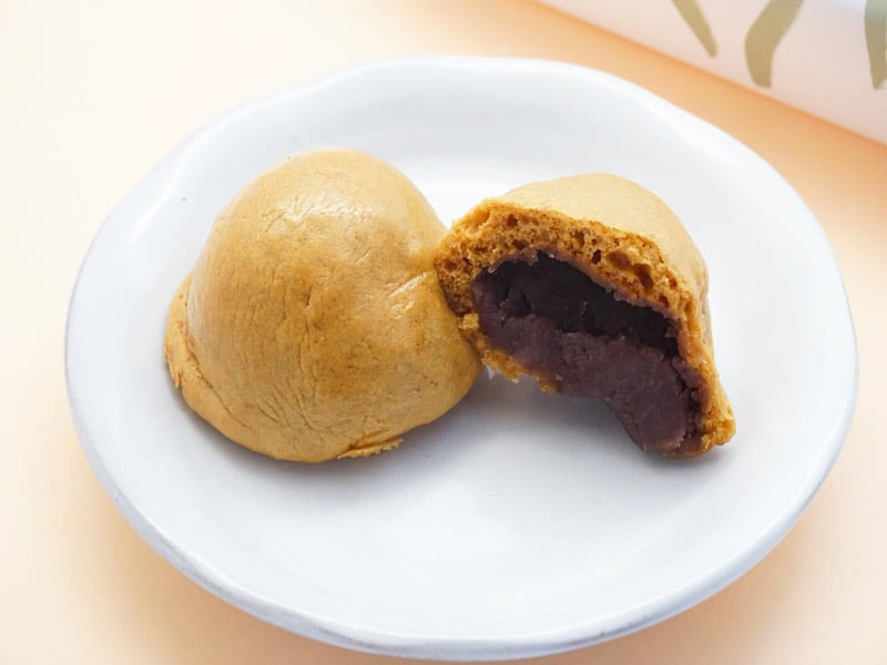 勝月堂　湯乃花饅頭　中身の写真