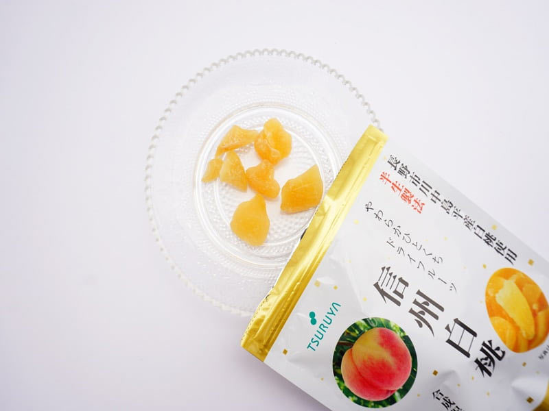 ツルヤ　ドライフルーツ　信州白桃　開封した写真