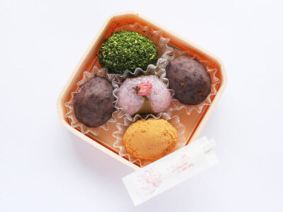 うばがもちや おはぎ4色(桜・きなこ・粒餡・青のり)