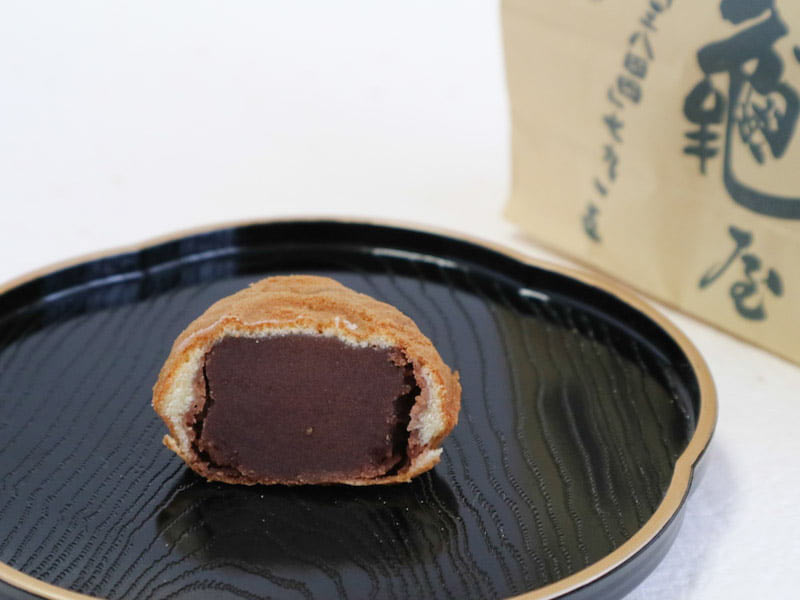 亀屋 あん入り人形焼 断面