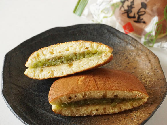 みのりや だだちゃ豆どら焼中身