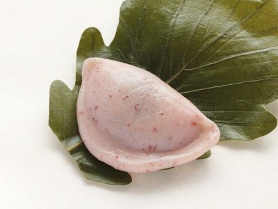 たねや 柏餅(粒餡)