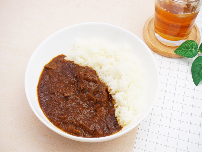 ツルヤ　ビーフカレー　中身の写真