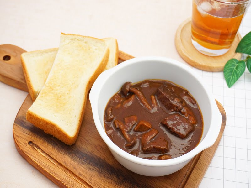 ツルヤ　ビーフシチュー　中身の写真