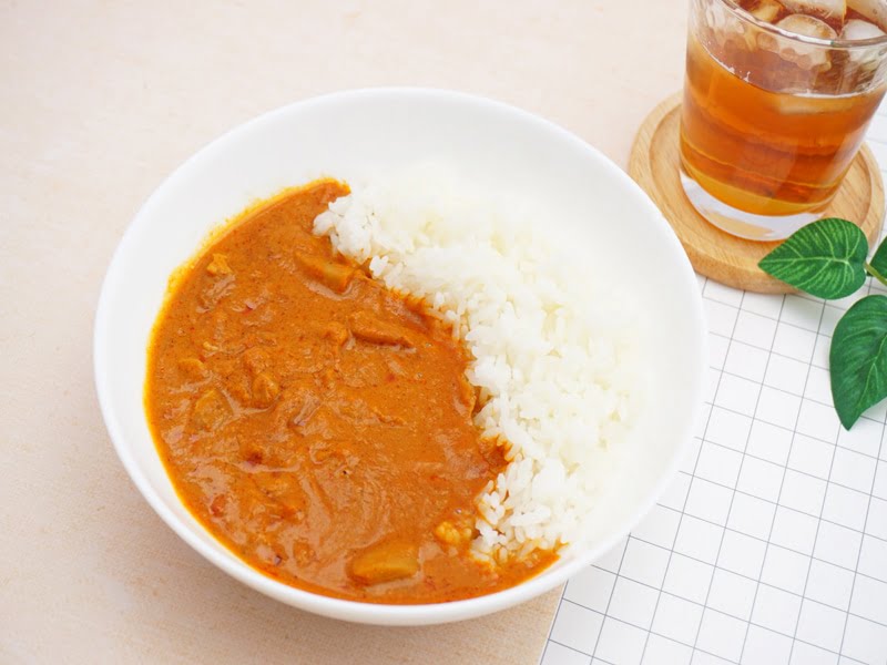 ツルヤ　バターチキンカレー　中身の写真