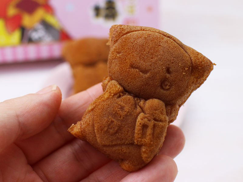 ふたごのさるぼぼ人形焼きのアップの写真