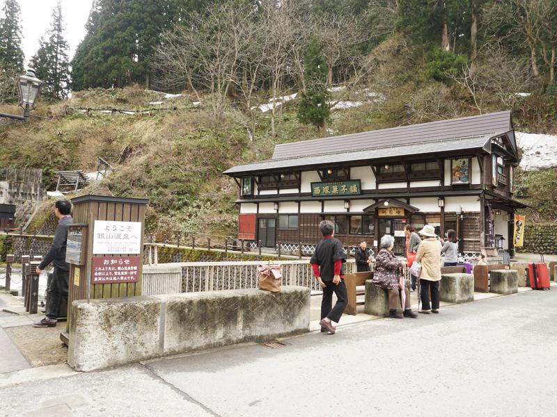 銀山温泉 しろがね橋