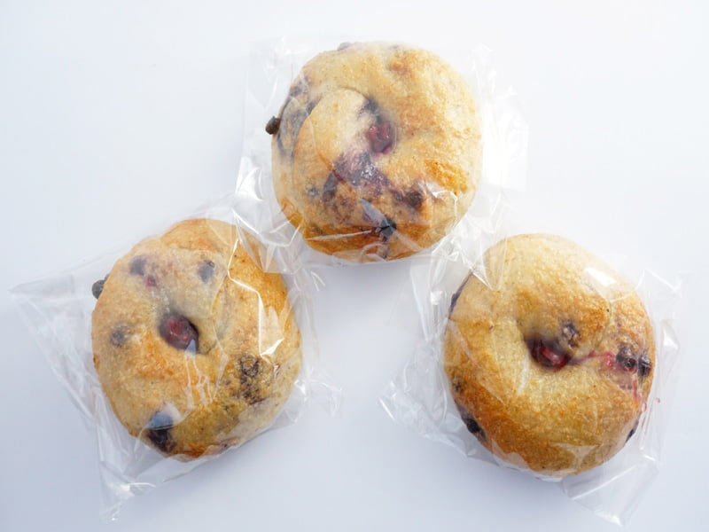 ベーグル屋ハル　ダブルベリーベーグル　外装