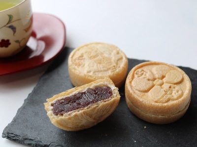 ふる里本舗 平家最中 もん