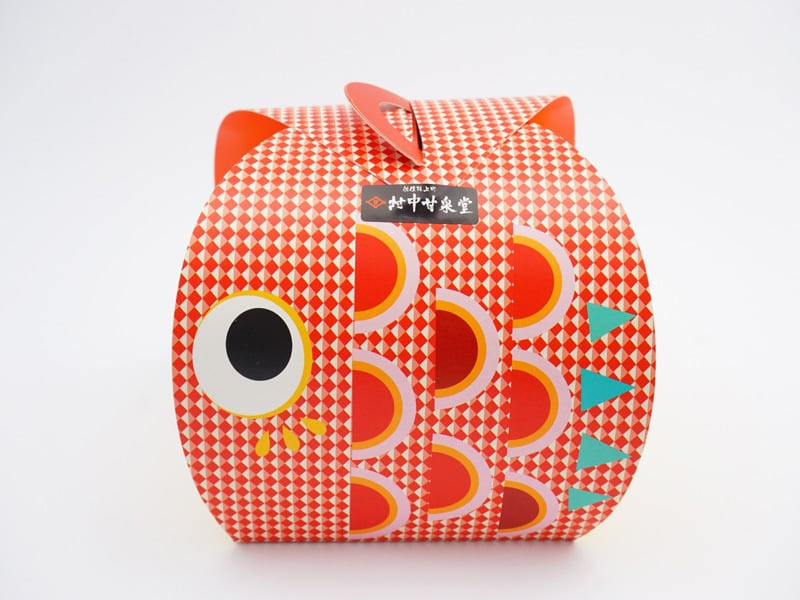 村中甘泉堂　こいのぼり　外装