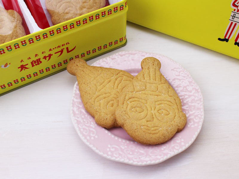 大阪名物くいだおれ太郎サブレを開封した写真