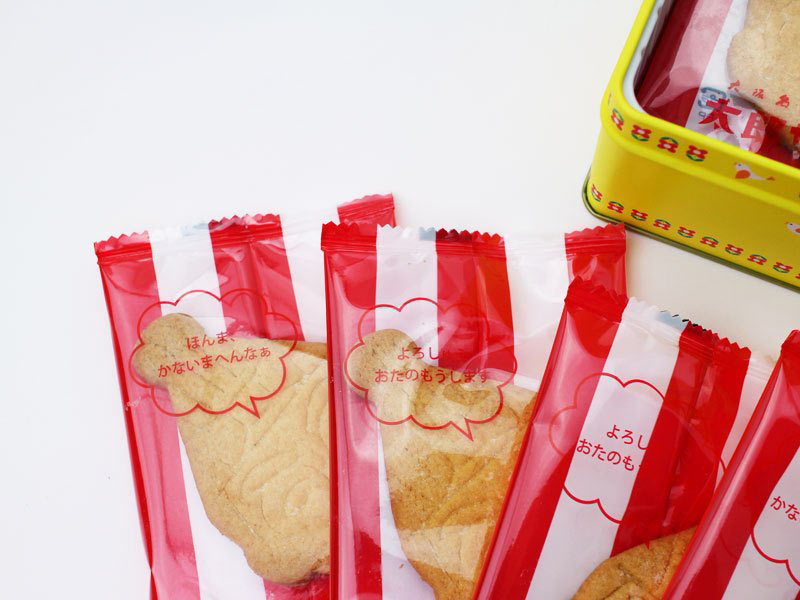 大阪名物くいだおれ太郎サブレの個包装の写真