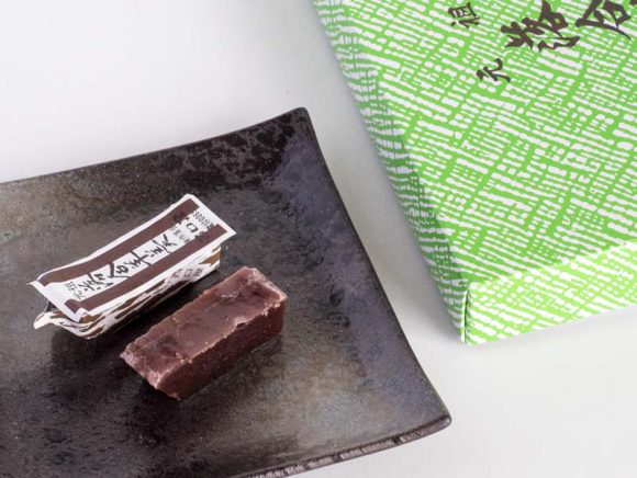 西口屋 落合羊羹 紙舟型