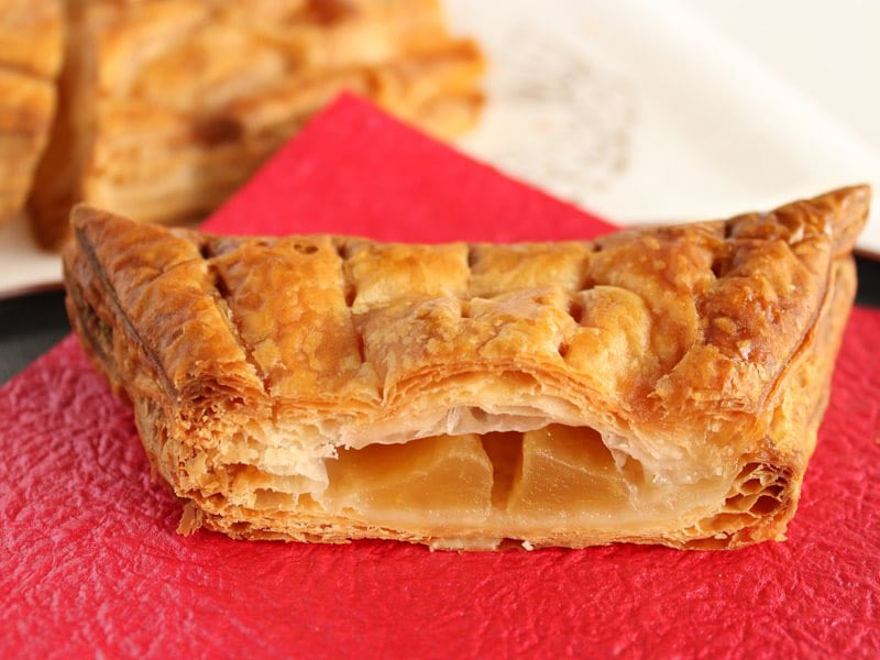 アップルパイ贈り鯛　しっぽ