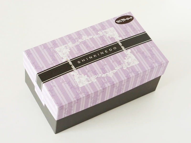 新杵堂 マロンスターロール外装