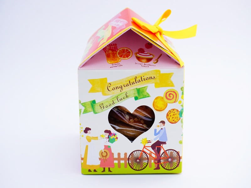 ステラおばさんのクッキー　ハッピースプリングテントボックス　パッケージ