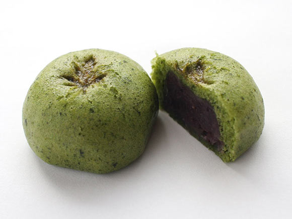 たねや饅頭 よもぎ 中身の写真