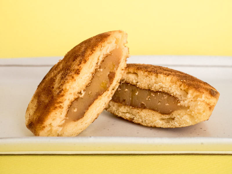 虎屋 はっさく虎焼 中身拡大