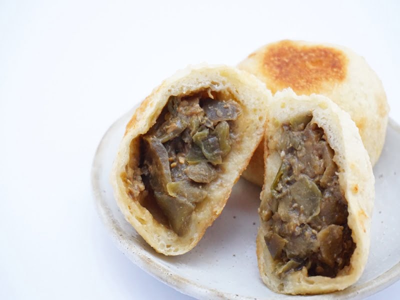 いろは堂　おやき　辛みなす　中身の写真　アップ