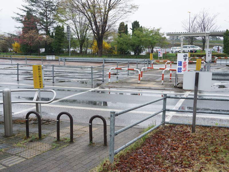 寒河江サービスエリア一般道からの入り口