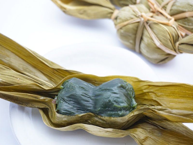 田中屋本店　笹だんご　つぶあん　開封した写真　笹