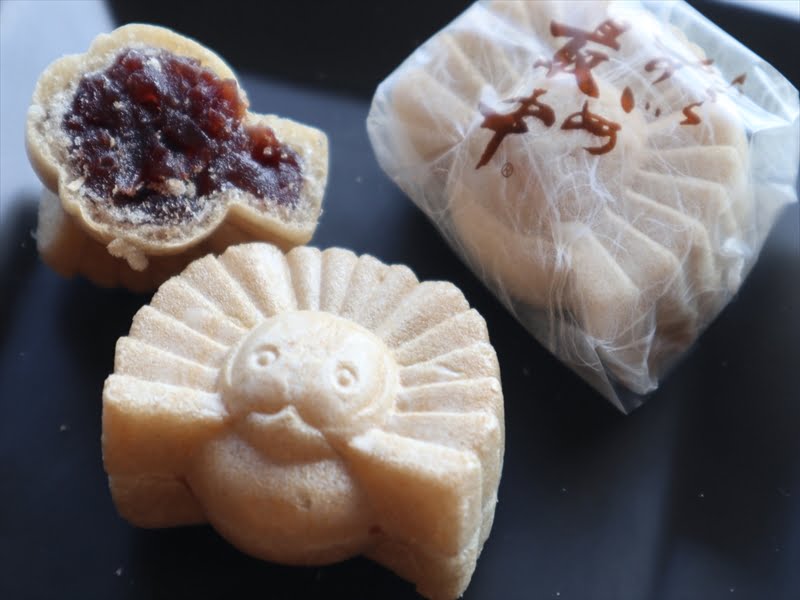 子すずめ最中の中身写真