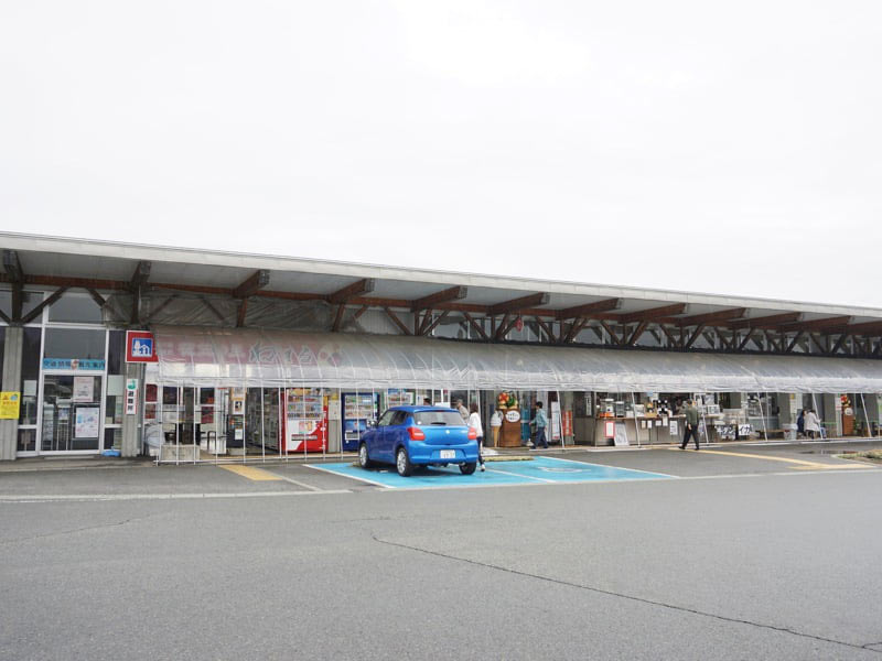 道の駅尾花沢外観