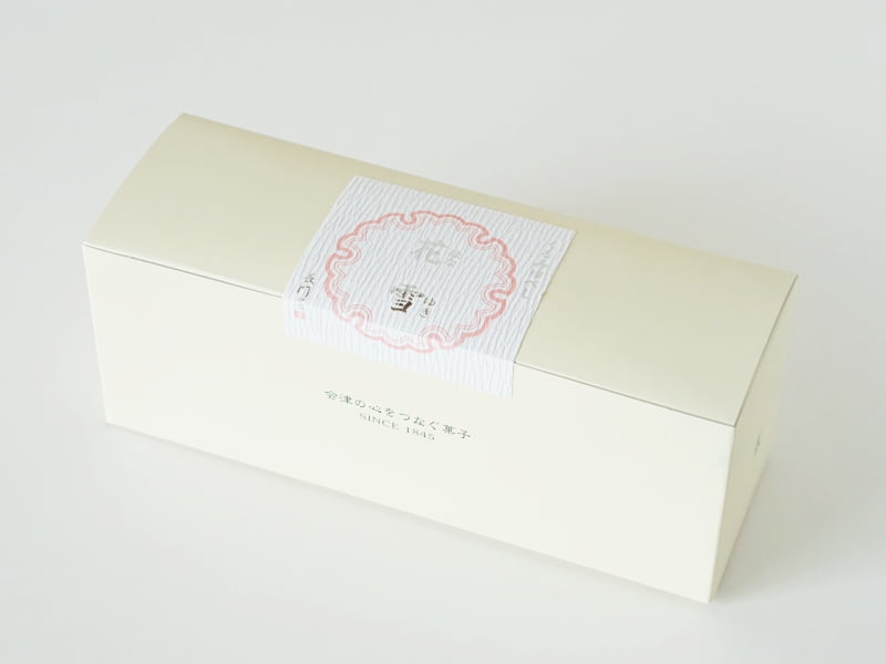 長門屋 くるみゆべし 花雪外装