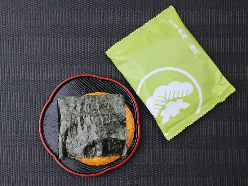 銀座松崎煎餅江戸草加本丸の海苔巻の写真