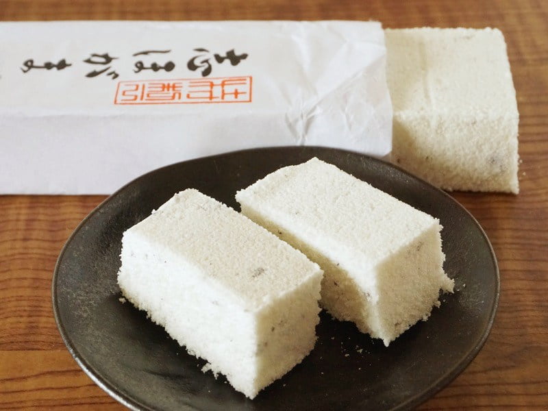 東屋菓子舗 志ほがま中身