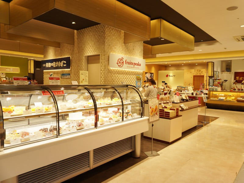 郡山駅おみやげ館2